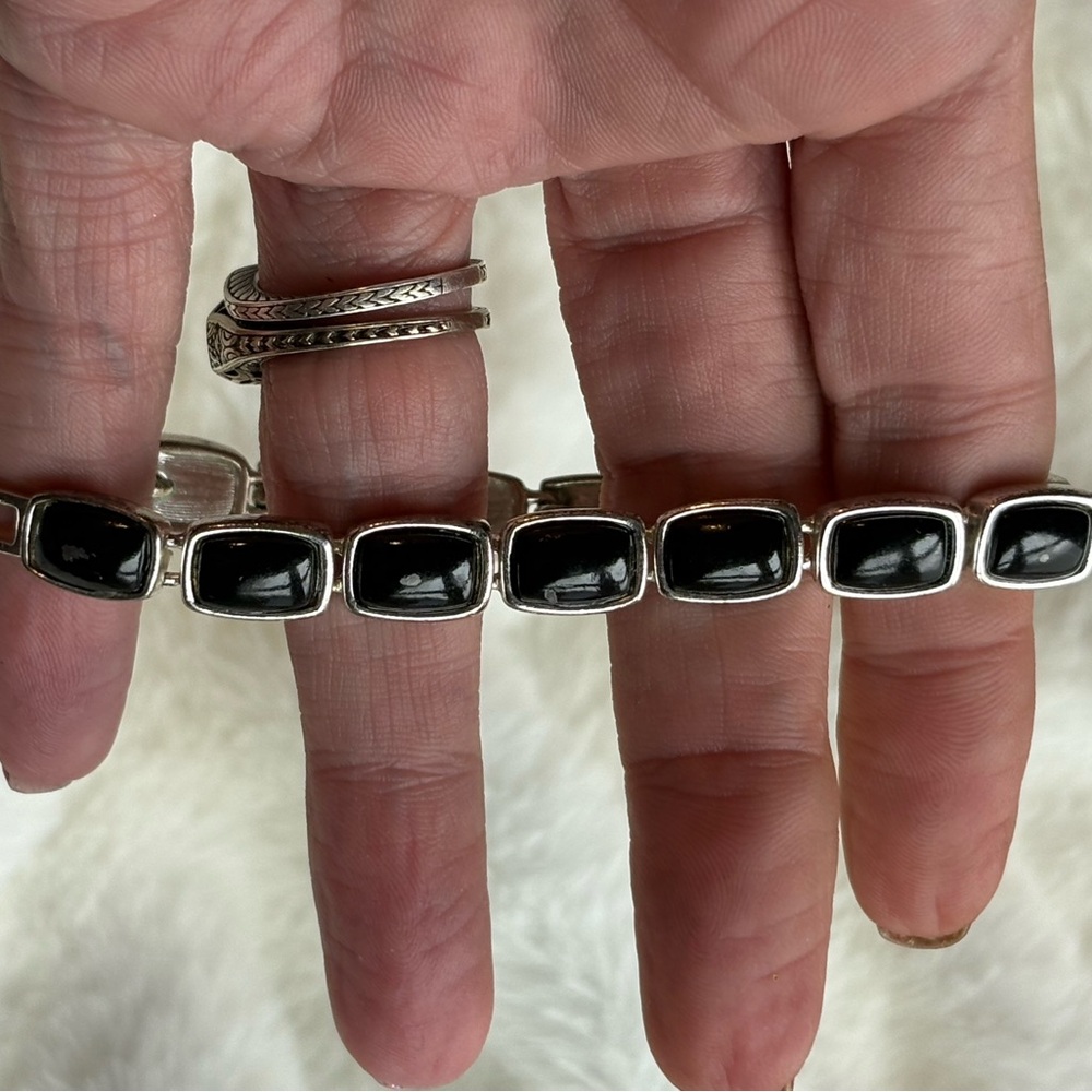 Elegant Black and Silver Women's Bracelet